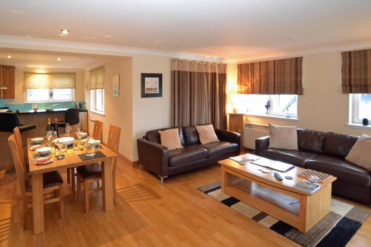 Links Apartment Брора Экстерьер фото